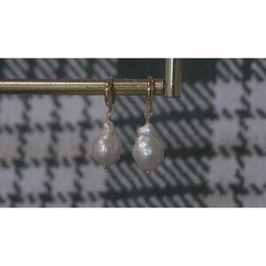 Freshwater Pearl Earrings